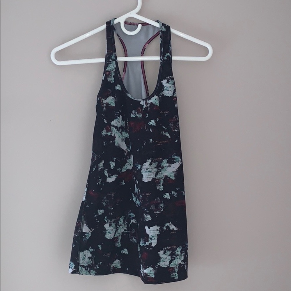 LULULEMON TANK TOP!!